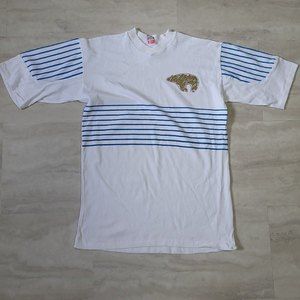 Vintage Pin Stripe Bear Graphic White Textile Prints T-Shirt Large